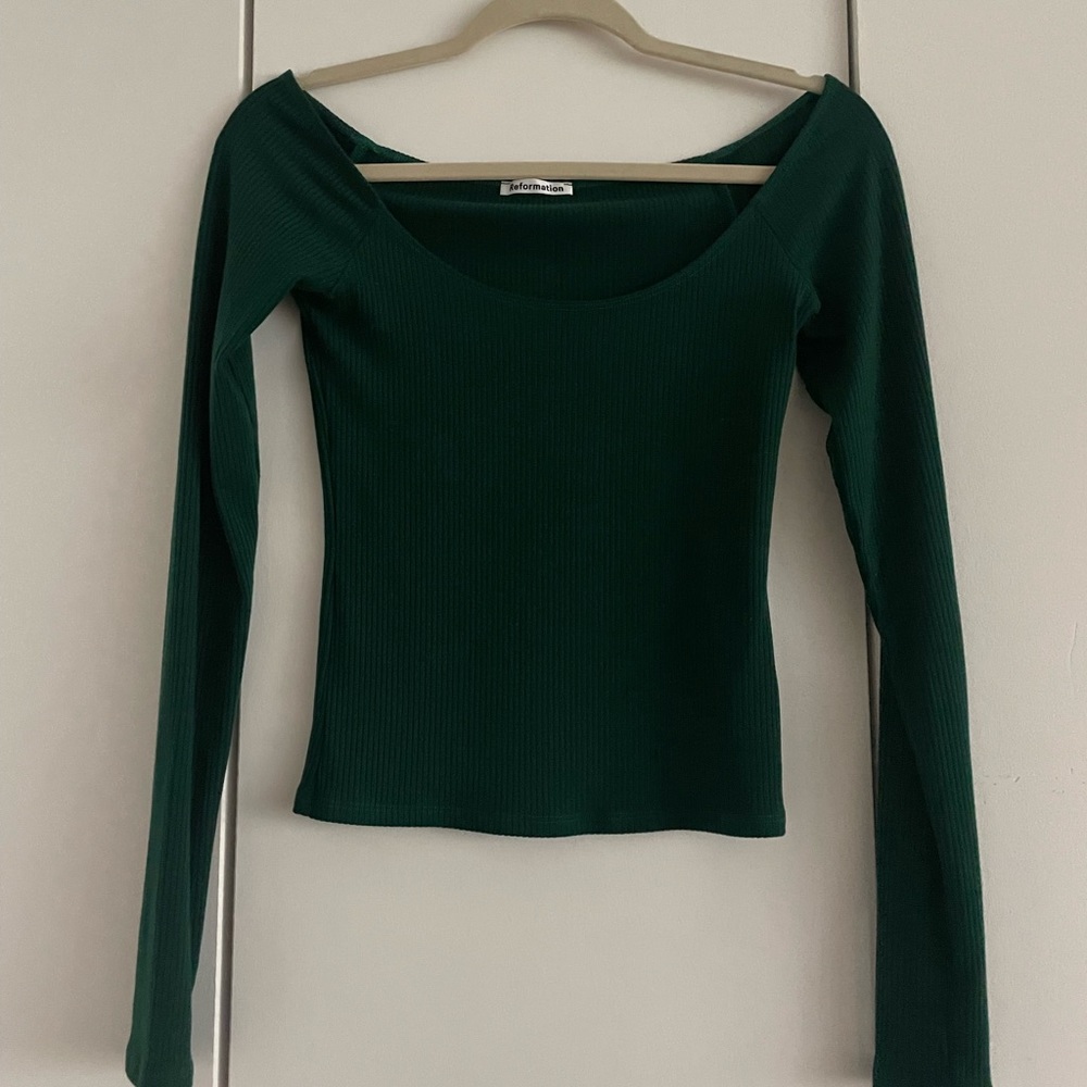 Reformation Nala Off Shoulder Rib Long Sleeve Top - Green Size S
